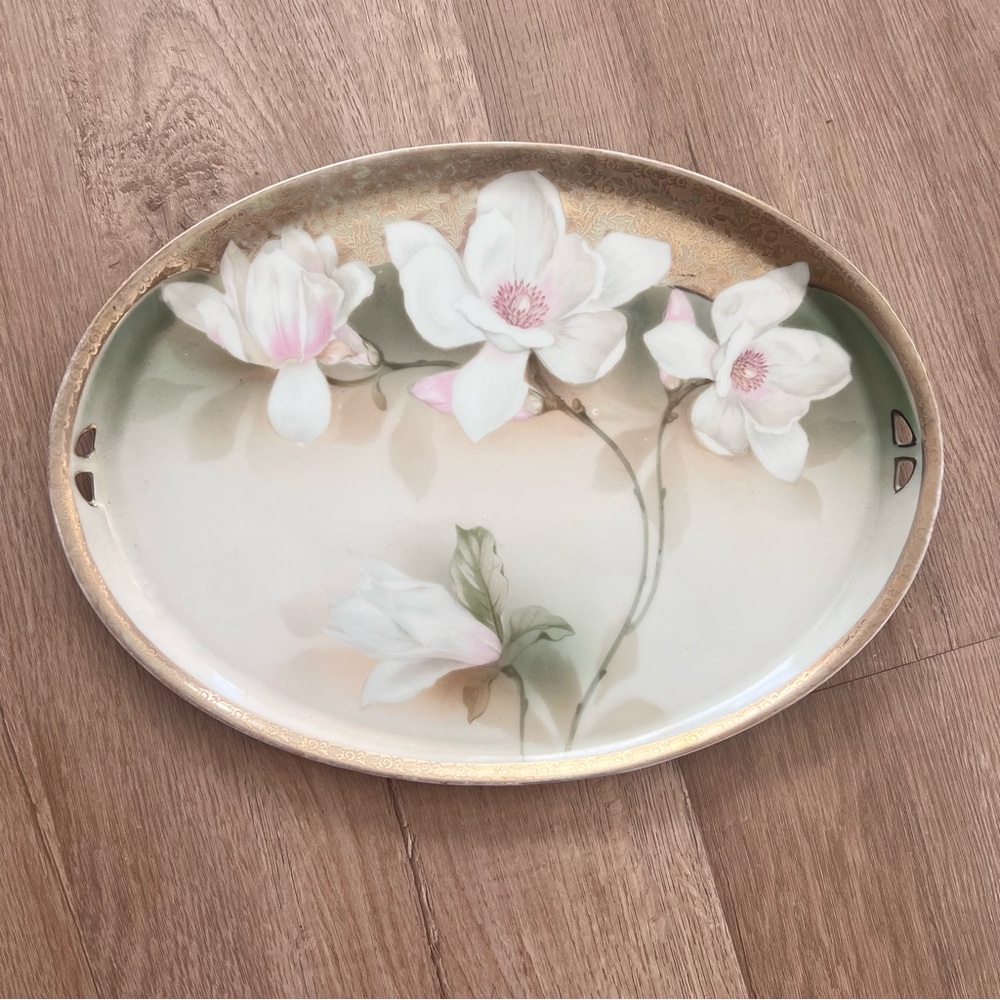 Antique RS Prussia‎ Germany Hand Painted Waterlily Gold Trim Oval Platter 11”X8”